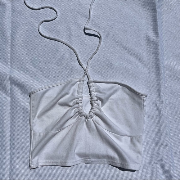 Beachy Crop Top 🏝️ - Picture 1 of 3